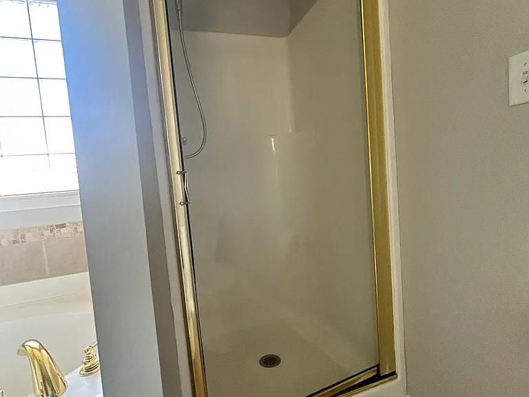 13902 Chrys Cv — Photo 17