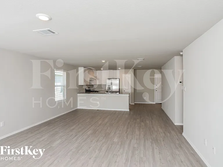 1847 Morse Way — Photo 3