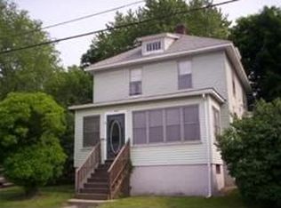 708 Grafton St, Worcester, MA 01604