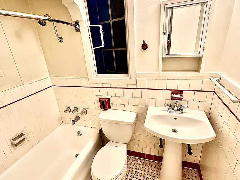 Unit #303-similar bathroom