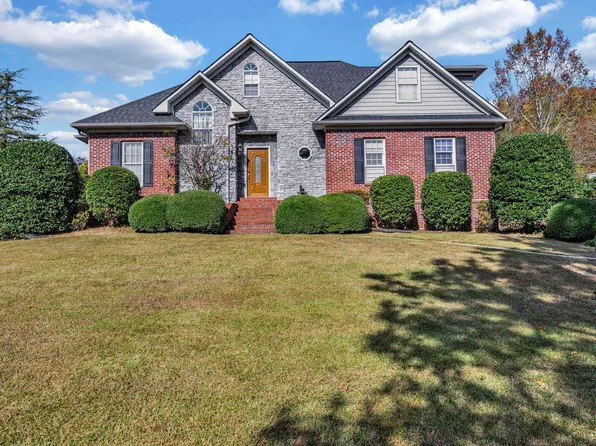 27 N Montcrest, Cullman, AL 35057