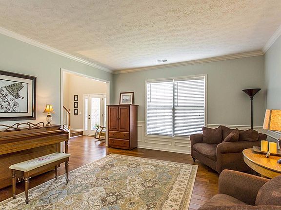 4th image of 4252 Desdemona Way
