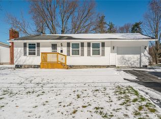 4965 Driftwood Dr, Liverpool, NY 13088