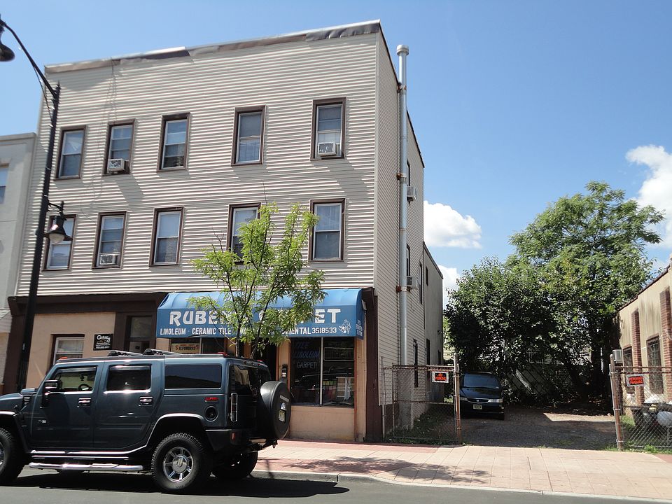 2nd image of 644 Elizabeth Ave