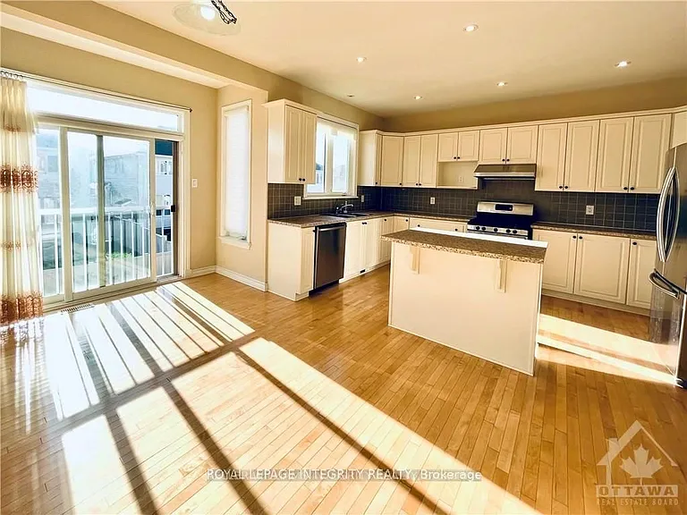 195 Keyrock Dr — Photo 6
