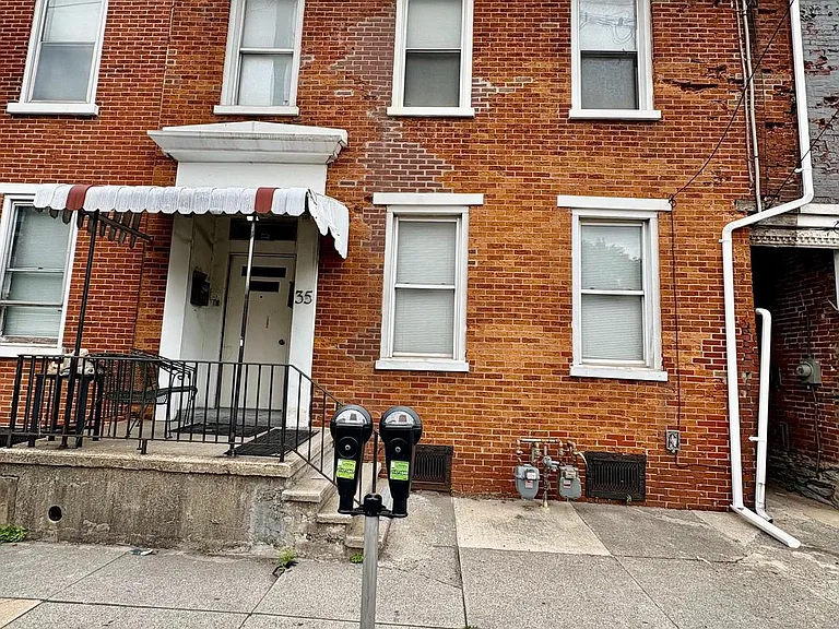 35 N 10th St — Photo 11