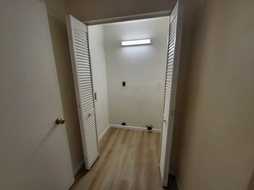 2nd floor laundry room off kitchen
