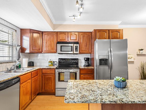 5th image of 106 S Habana Ave Unit 3