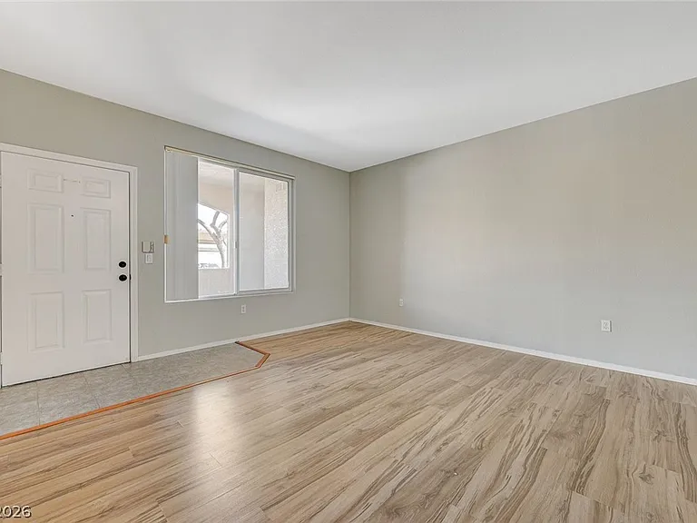 1401 N Michael Way #123 — Photo 3