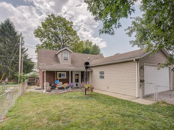 216 N 2nd St, Dupo, IL 62239
