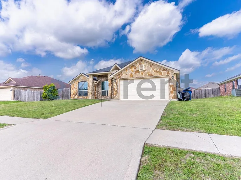 1803 Jesse Dr — Photo 22