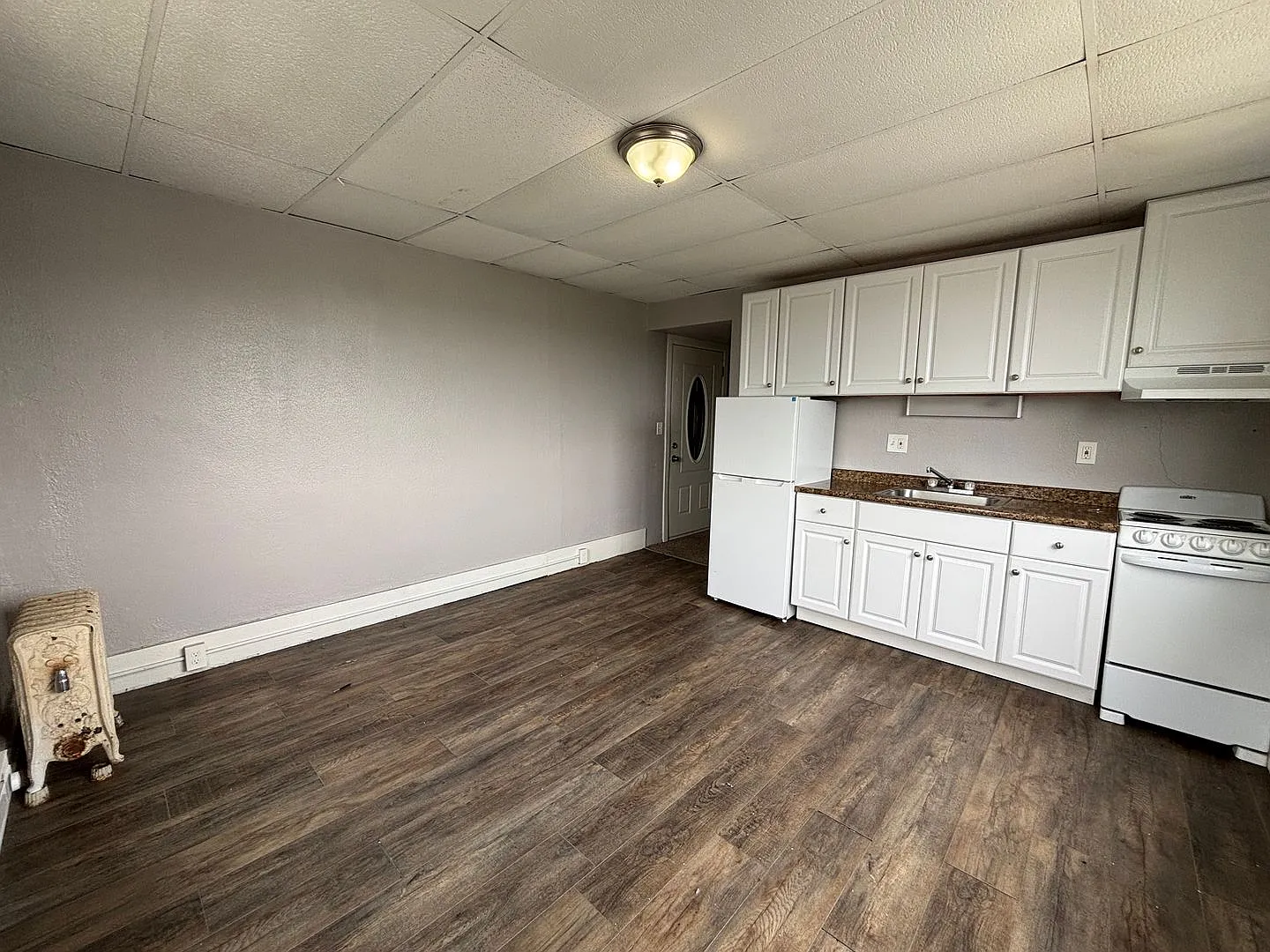 1 and 2 Bedrooms Available Now ! - Washington Area — Photo 4
