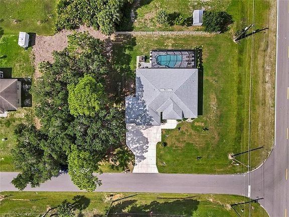 5th image of 2995 Thomas Ln