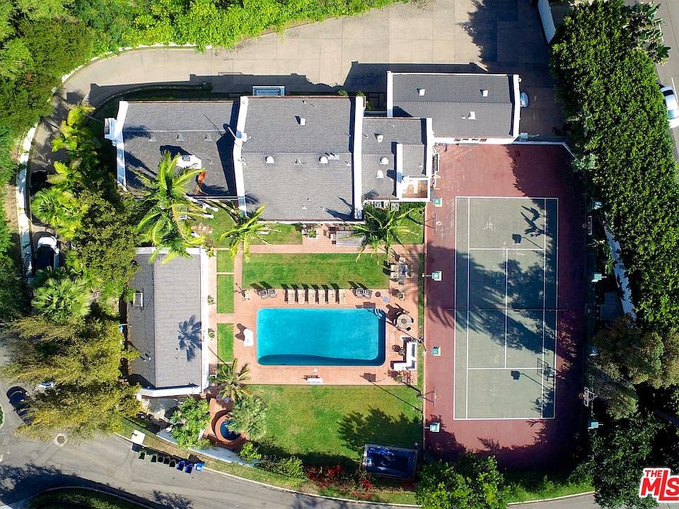 1st image of 120 Udine Way