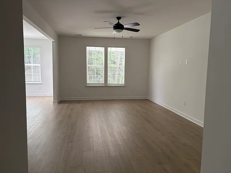 6265 Zoe Way — Photo 14
