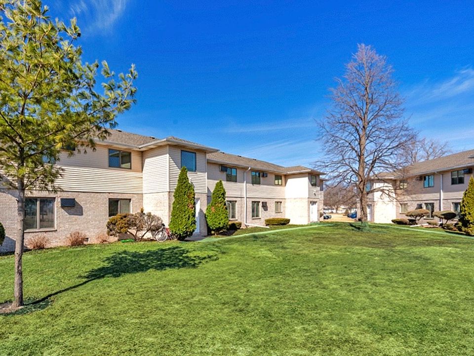 1st image of 300 Jay Ray Ct #5