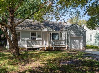 1907 S Kimbrough Ave, Springfield, MO 65807