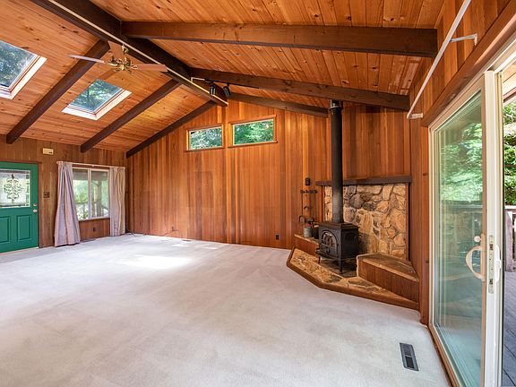 3rd image of 17650 Redwood Springs Dr