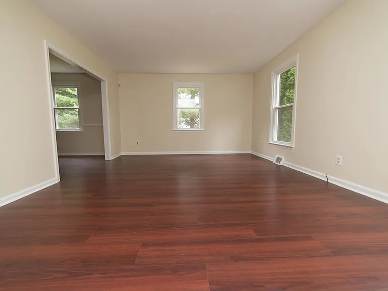 440 Cricket Ln — Photo 5