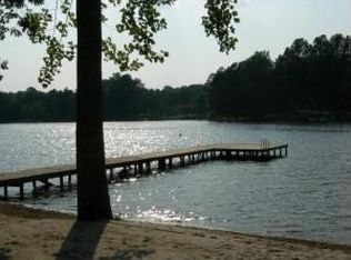 2021 Lynwood Dr, Greensboro, NC 27406