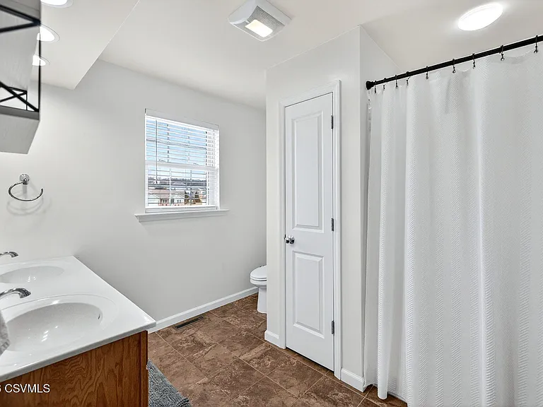 45 Oakmont Ct — Photo 21