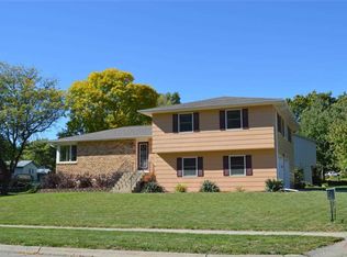 2 Brighton Green St, Iowa City, IA 52240