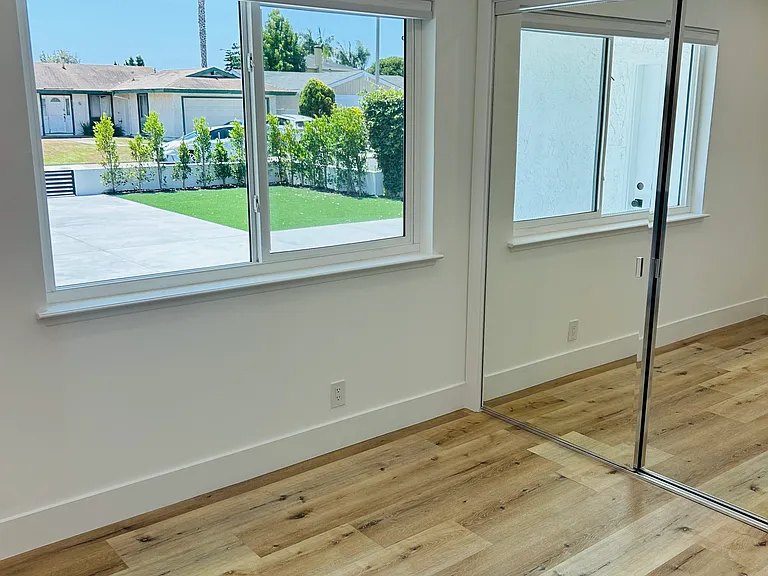 6281 Balmoral Dr — Photo 26
