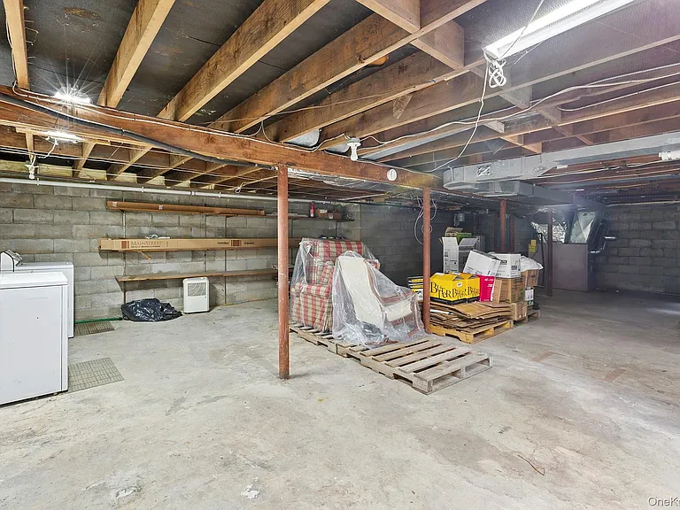 115 W Cove Rd — Photo 15