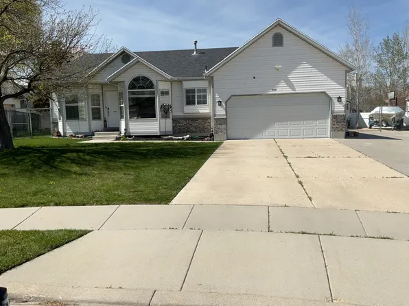 5964 W Wolf Creek Ct, Salt Lake City, UT 84118
