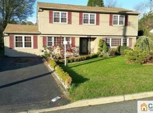 106 Southwood Dr, Old Bridge, NJ 08857