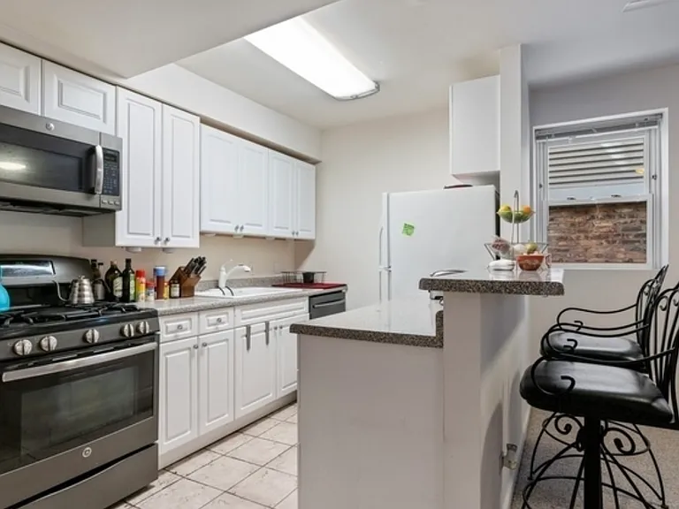 2703 N Dayton St #1 — Photo 6