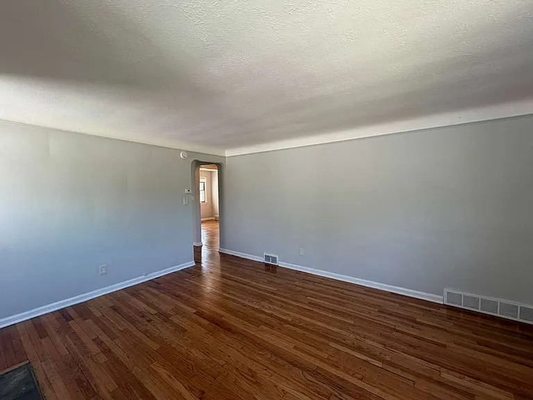 1482 Dille Rd #2 — Photo 9