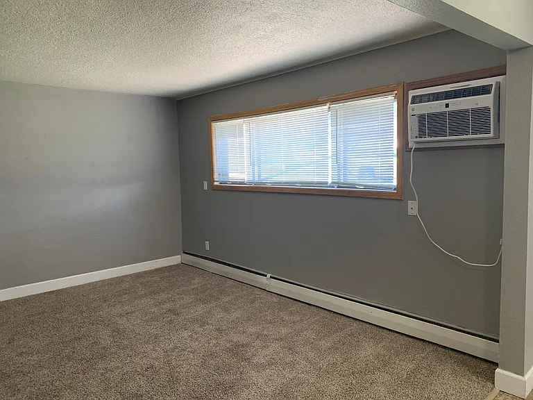 College Park Apartments — Photo 96