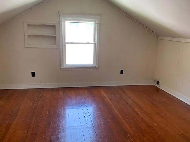 501 Hoover Ave — Photo 10