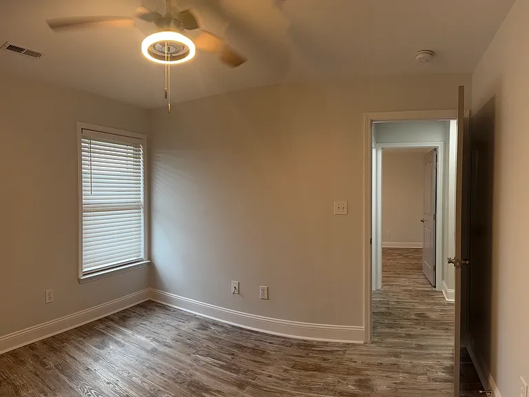 131 Brookslanding Dr — Photo 11