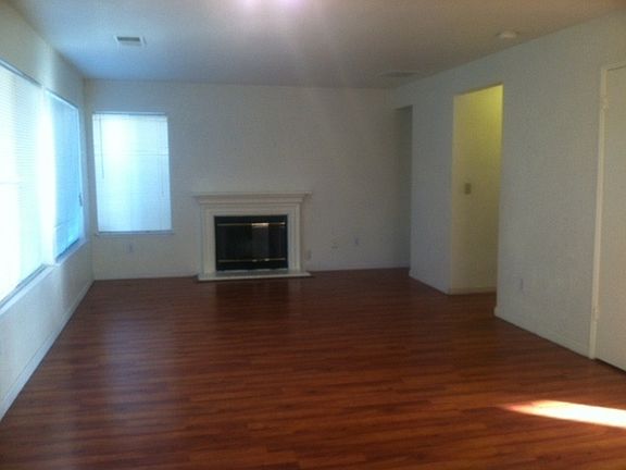 Woodmont-family room _04012015