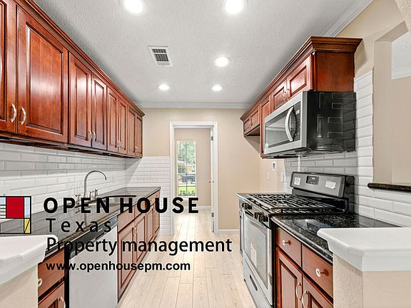 5th image of 22703 Smokey Hill Dr