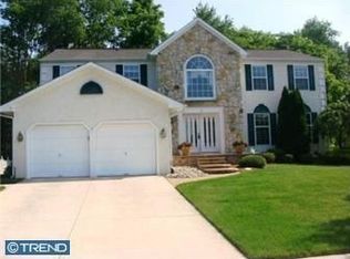 8 Black Pine Ln, Lumberton, NJ 08048