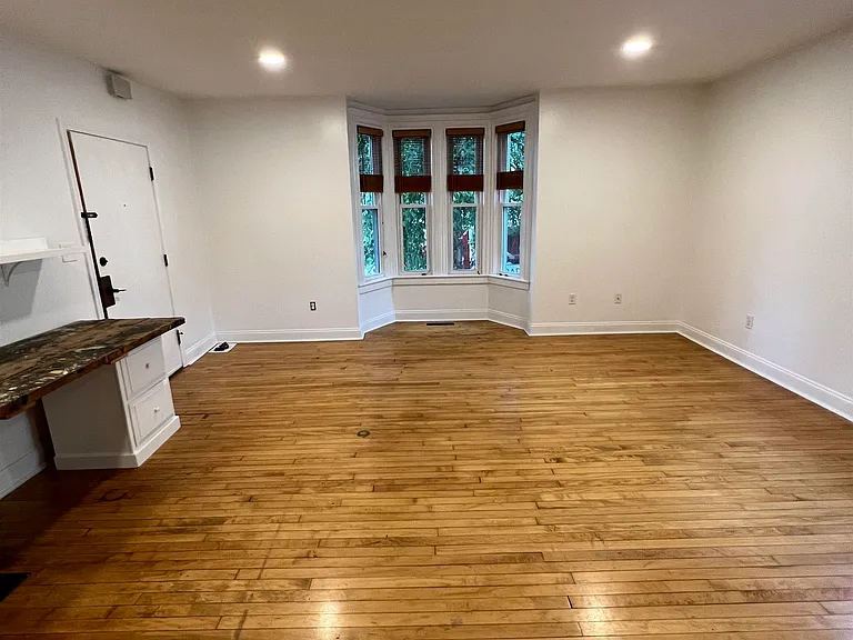 185 Madison St #1 — Photo 5