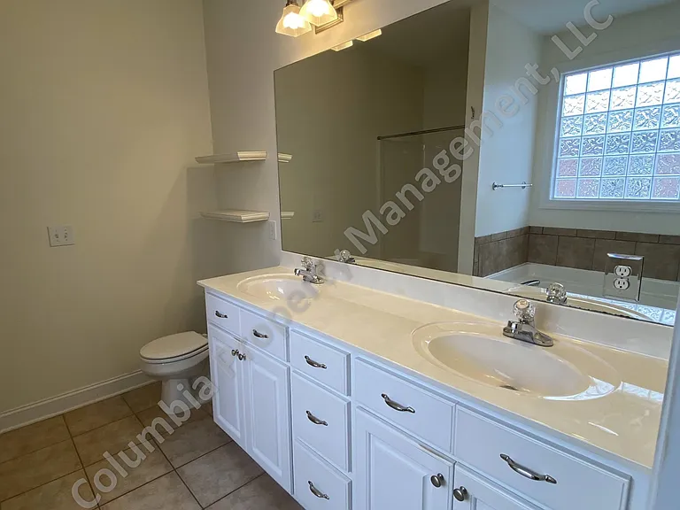 568 Park Place Dr — Photo 10