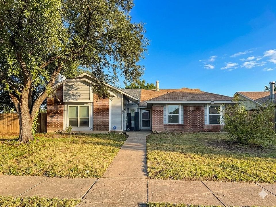 1st image of 406 Dollins St