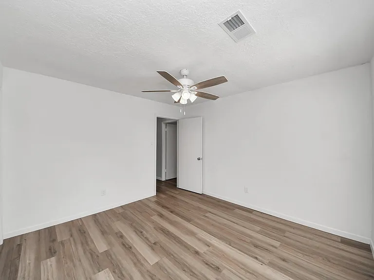 16502 N Mediterranean St — Photo 18