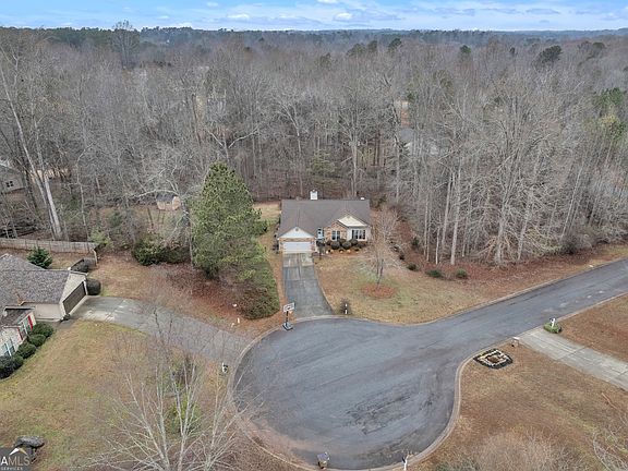 3rd image of 1071 Covenant Ct