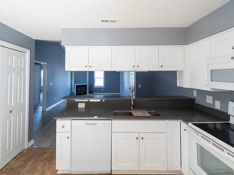4831 Station House Ln — Photo 17