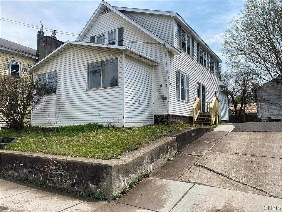 360 Fulton St