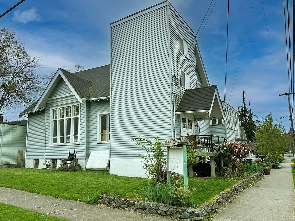 1st image of 310 Gladstone St