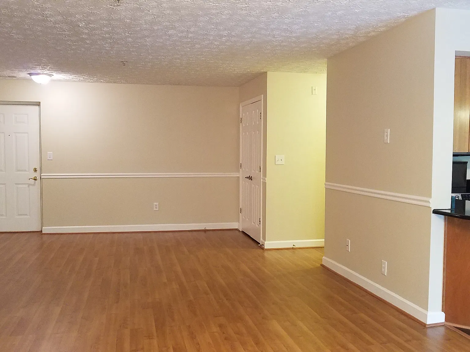 2 bed, 1242 sqft, $1,975 — Photo 1