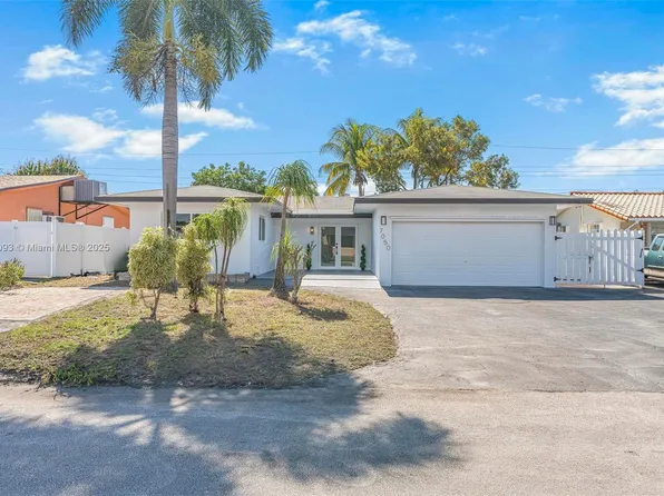 7050 SW 10th Ct, Hollywood, FL 33023
