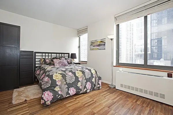 Sold by Corcoran | media 16