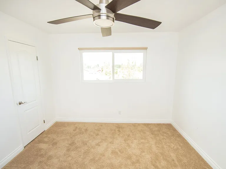 455 Ballantyne St #8 — Photo 15
